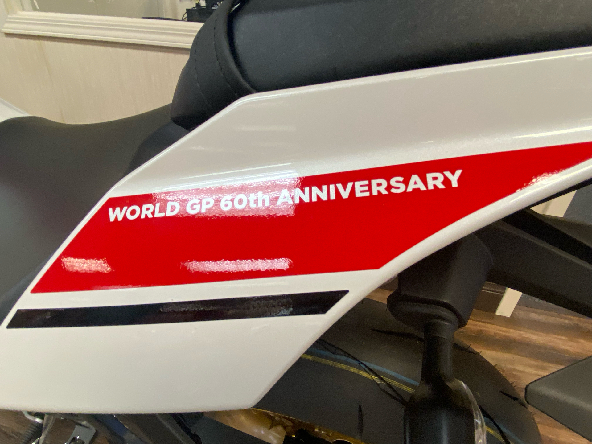 2022 Yamaha YZF-R1 World GP 60th Anniversary Edition in Statesville, North Carolina - Photo 10