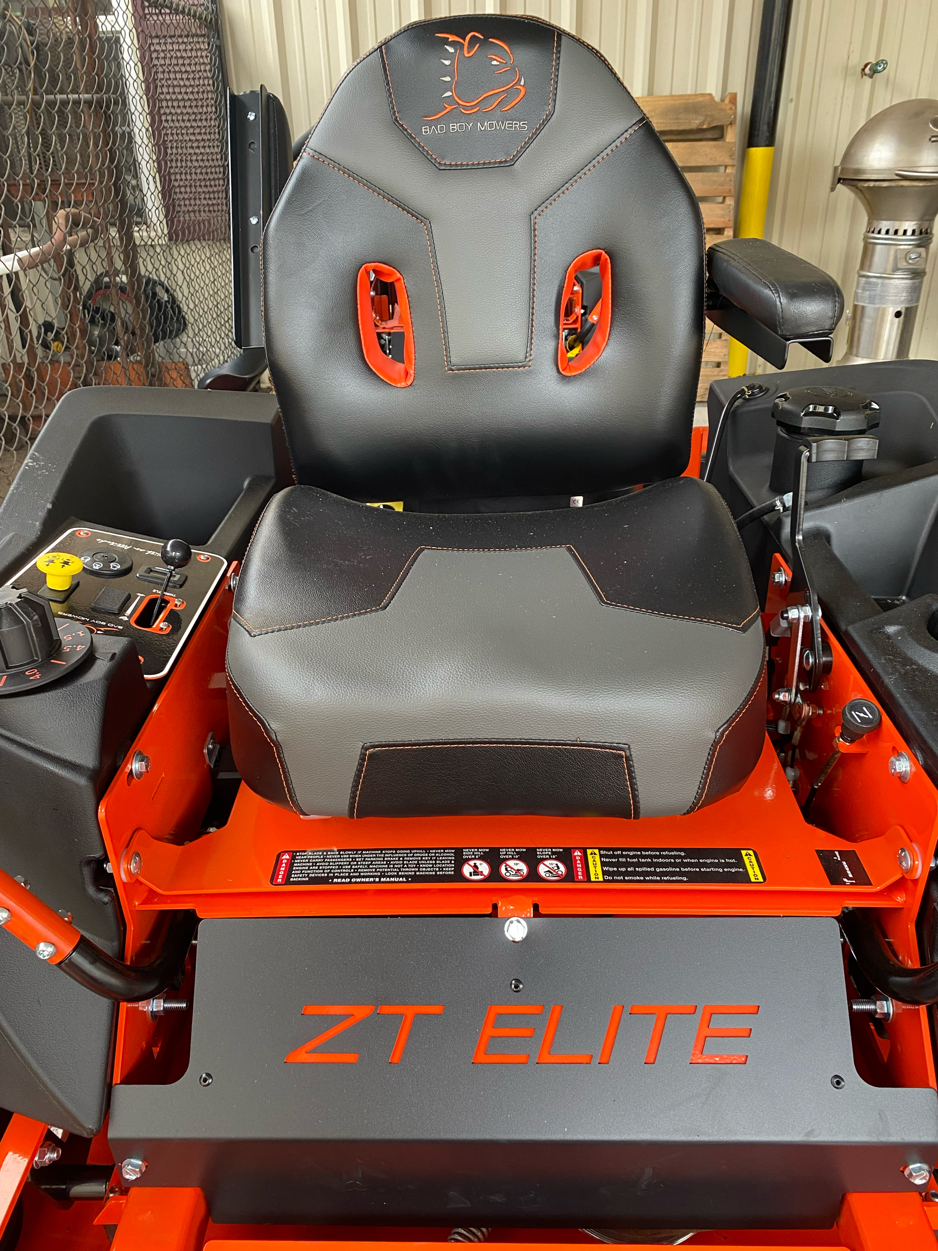2023 Bad Boy Mowers ZT Elite 60 in. Kohler Pro 7000 26 hp in Marion, North Carolina - Photo 3
