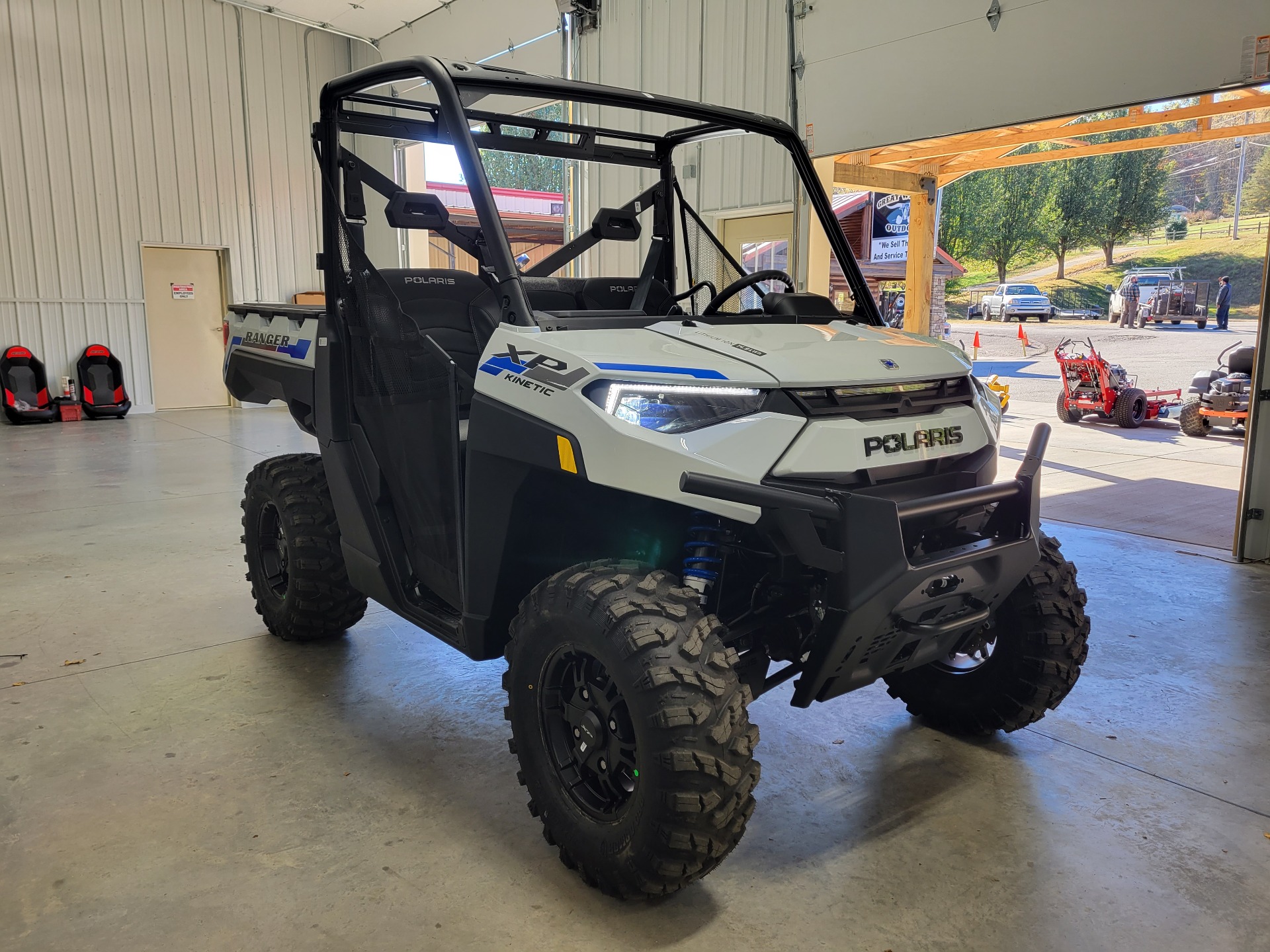 2024 Polaris Ranger XP Kinetic Premium in Marion, North Carolina - Photo 7