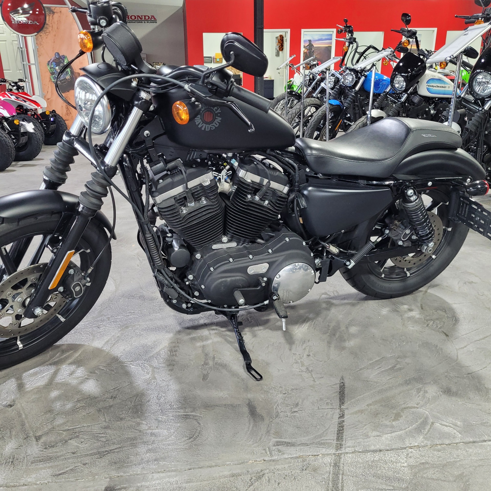 2020 Harley-Davidson Iron 883™ in Elizabethtown, Kentucky - Photo 6