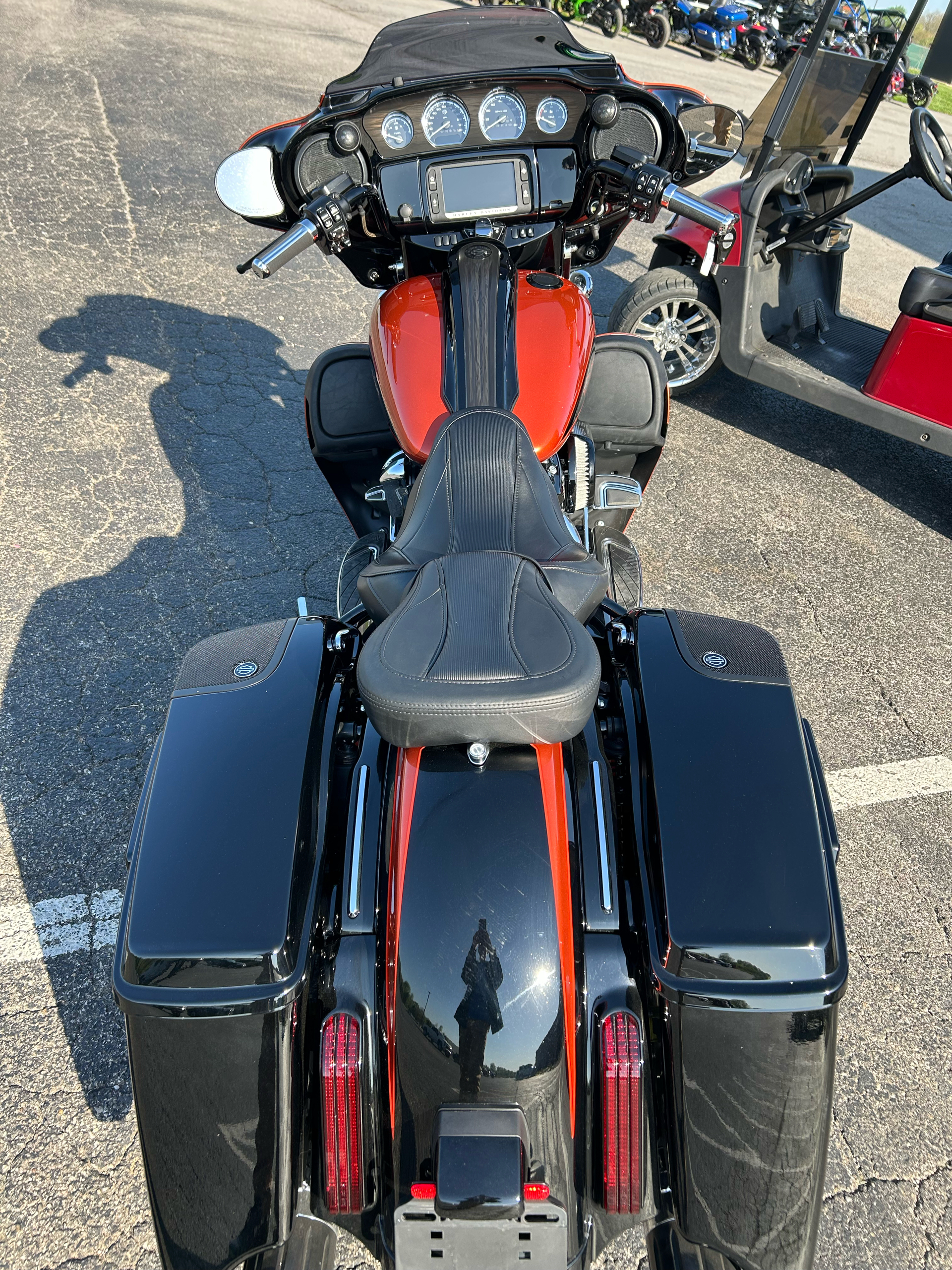 2017 Harley-Davidson CVO™ Street Glide® in Elizabethtown, Kentucky - Photo 3