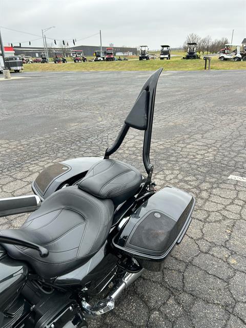 2017 Harley-Davidson CVO™ Street Glide® in Elizabethtown, Kentucky - Photo 2