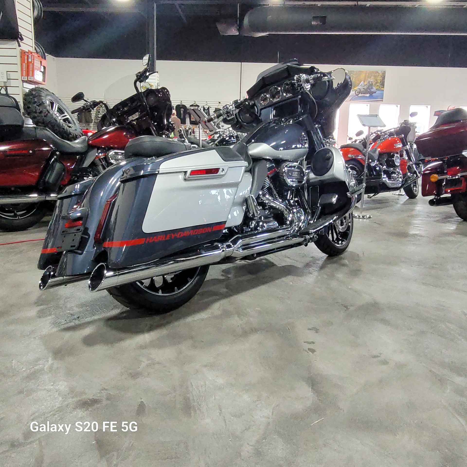 2019 Harley-Davidson CVO™ Street Glide® in Elizabethtown, Kentucky - Photo 3