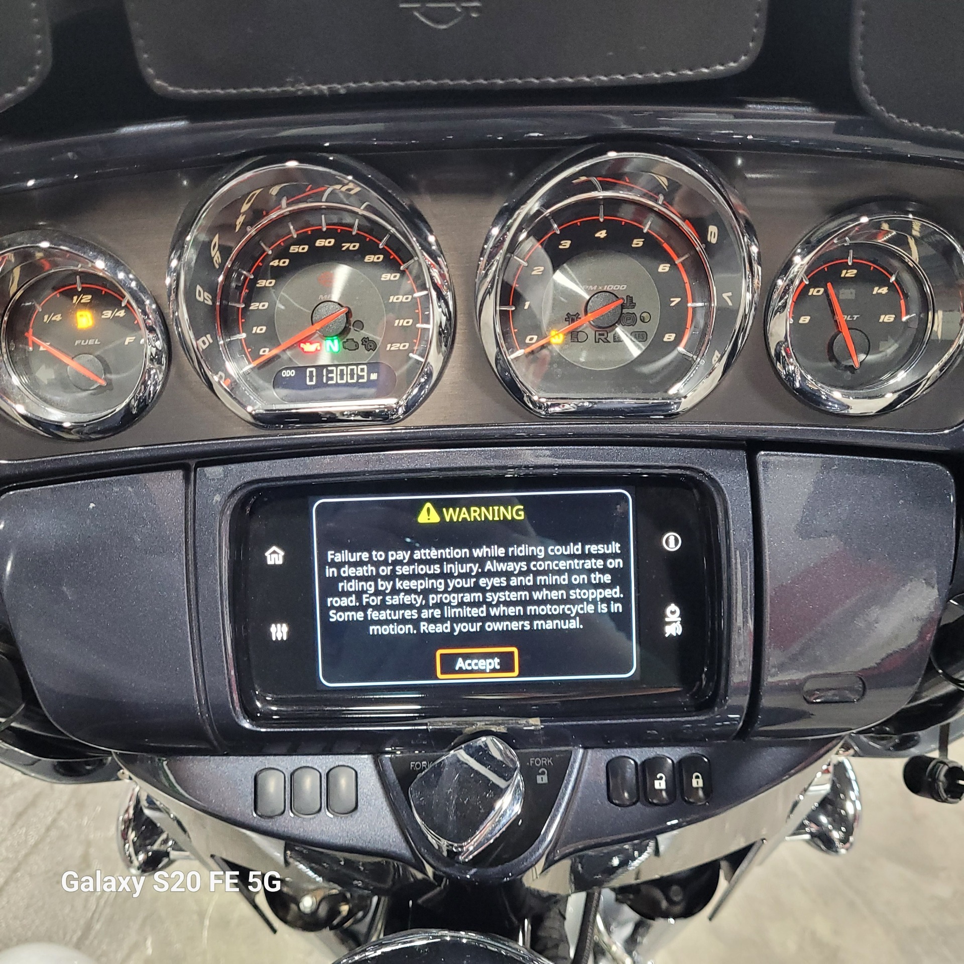 2019 Harley-Davidson CVO™ Street Glide® in Elizabethtown, Kentucky - Photo 6