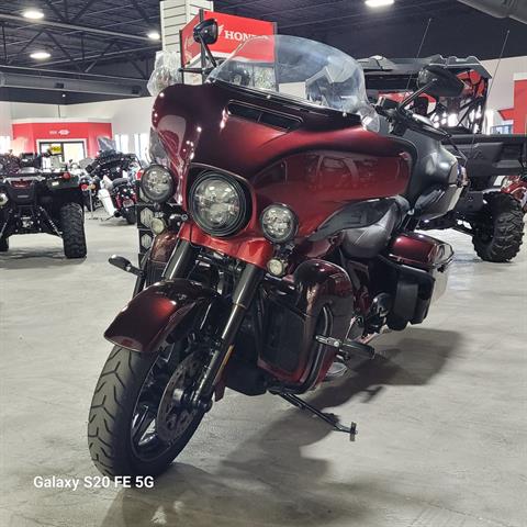 2018 Harley-Davidson CVO™ Limited in Elizabethtown, Kentucky - Photo 9