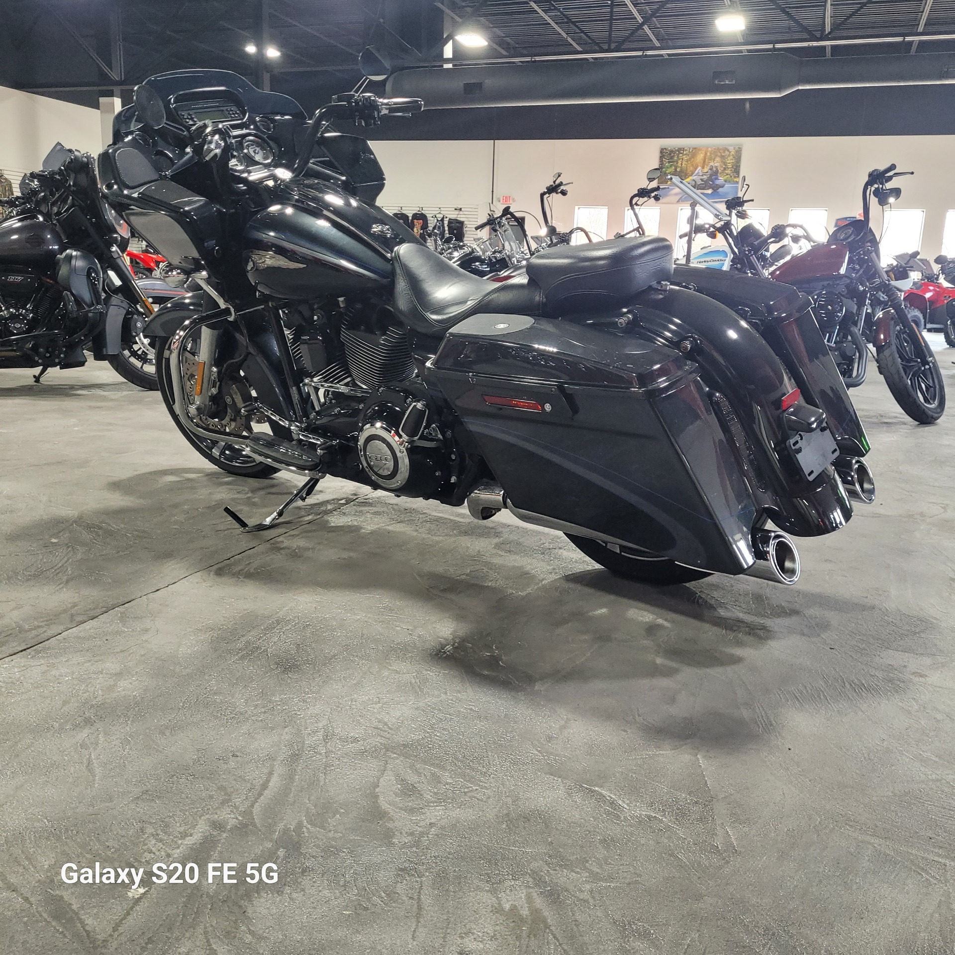 2013 Harley-Davidson CVO™ Road Glide® Custom 110th Anniversary Edition in Elizabethtown, Kentucky - Photo 3