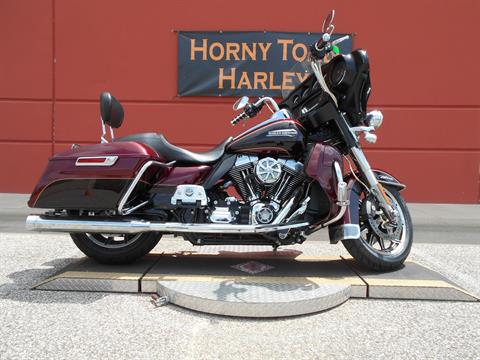 2015 Harley-Davidson Electra Glide® Ultra Classic® Low in Temple, Texas - Photo 2
