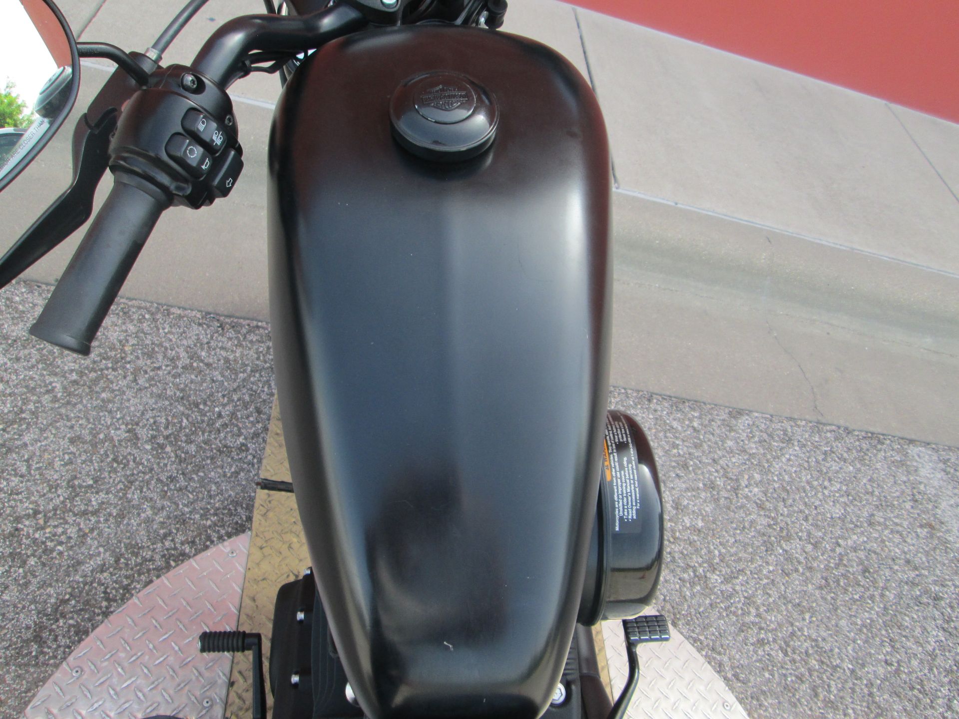 2020 Harley-Davidson Iron 883™ in Temple, Texas - Photo 11