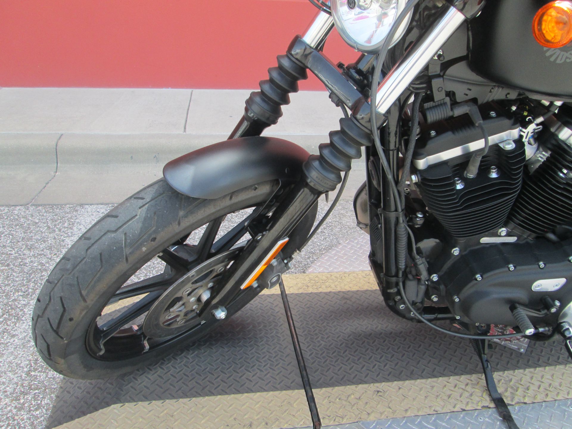 2020 Harley-Davidson Iron 883™ in Temple, Texas - Photo 16