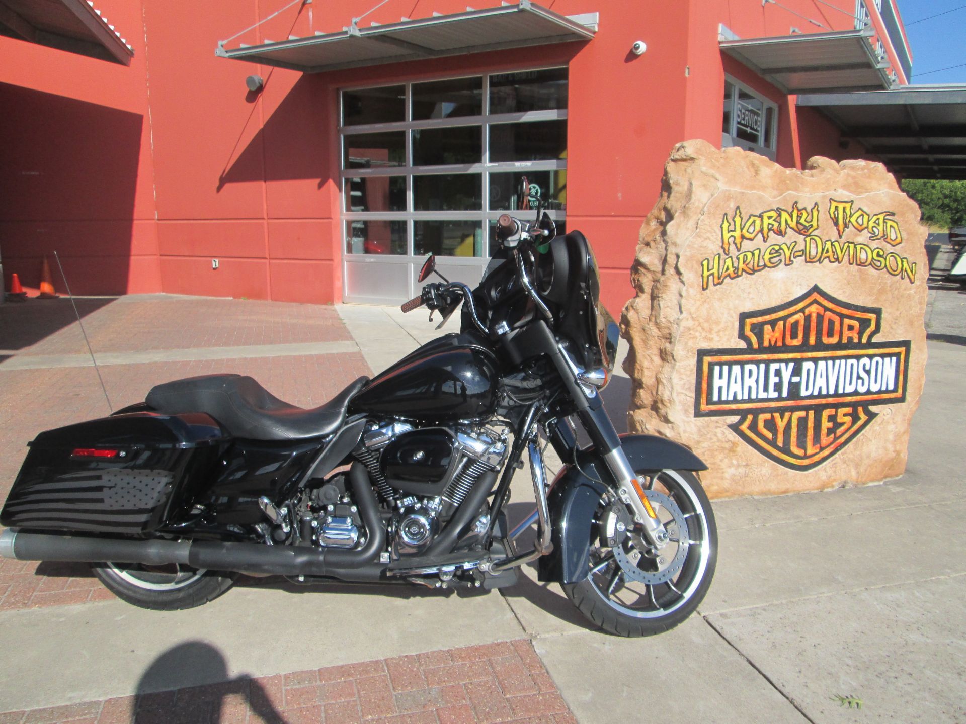 2021 Harley-Davidson Street Glide® in Temple, Texas - Photo 1