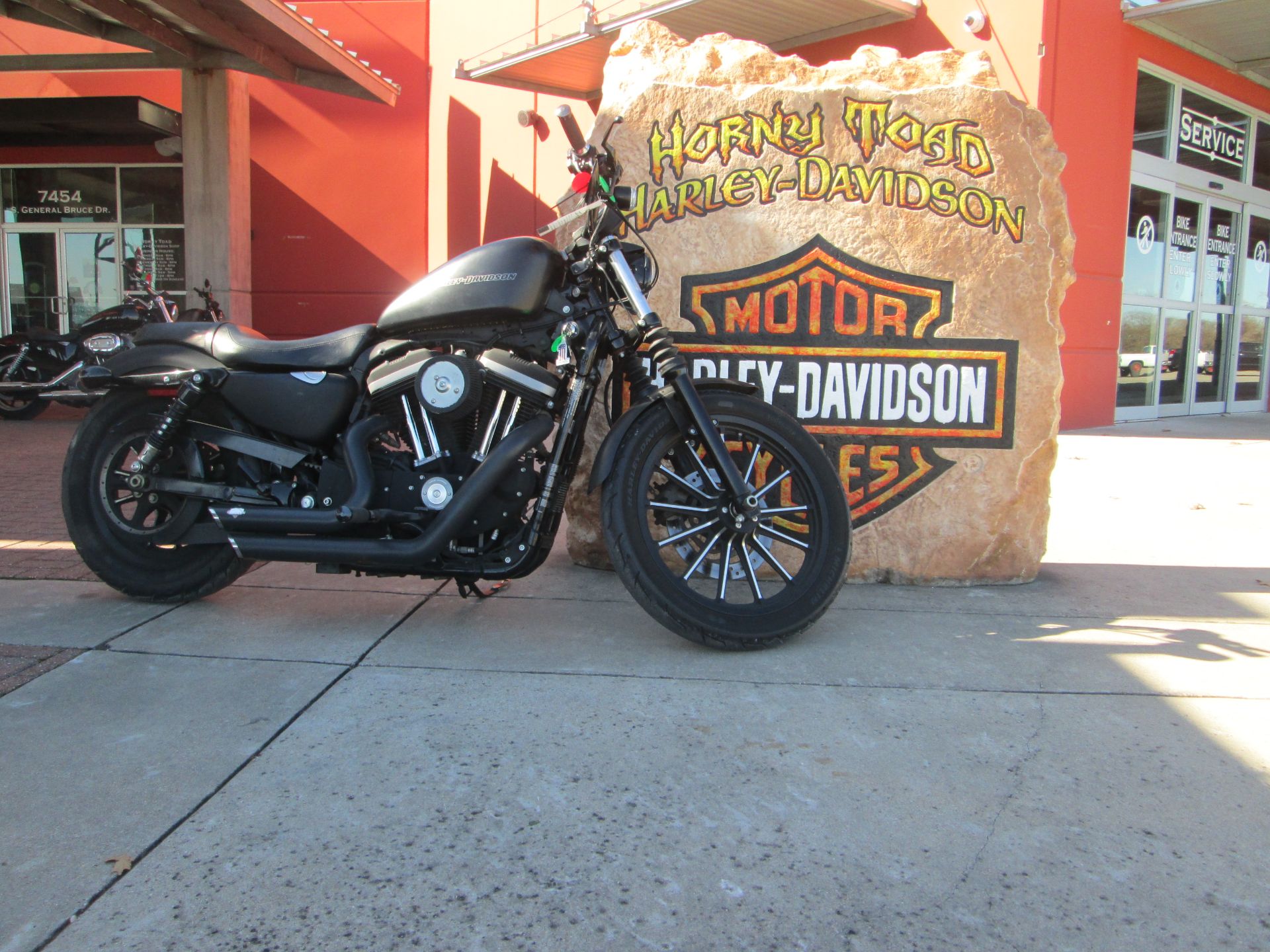 2011 Harley-Davidson Sportster® Iron 883™ in Temple, Texas - Photo 1