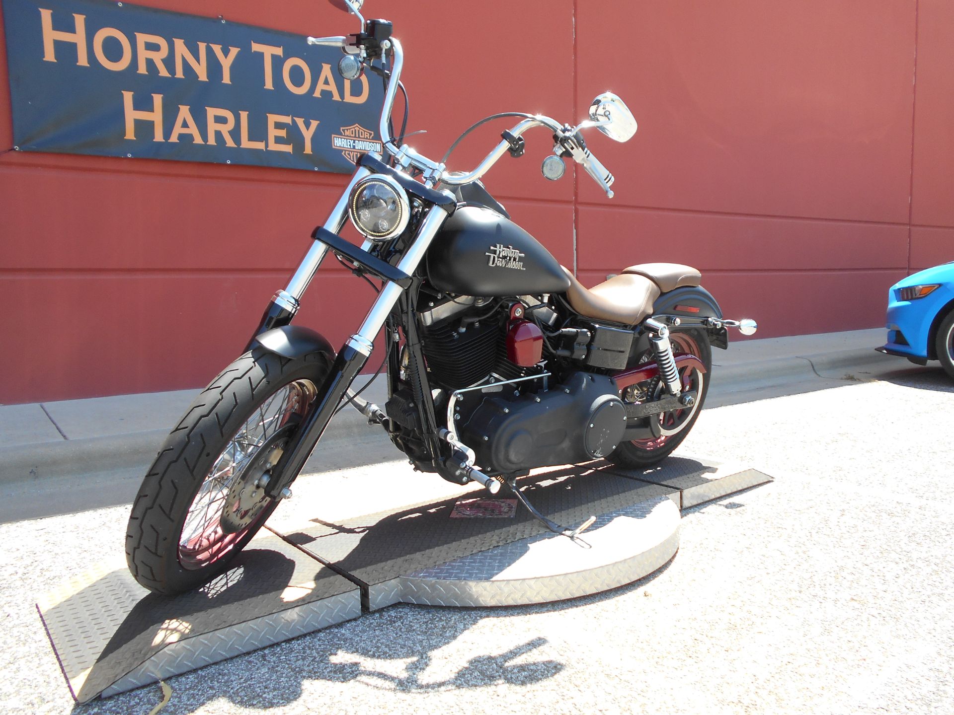 2015 Harley-Davidson Street Bob® in Temple, Texas - Photo 13