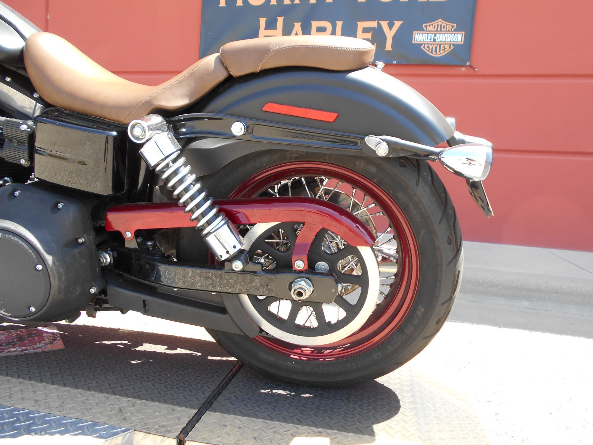 2015 Harley-Davidson Street Bob® in Temple, Texas - Photo 15