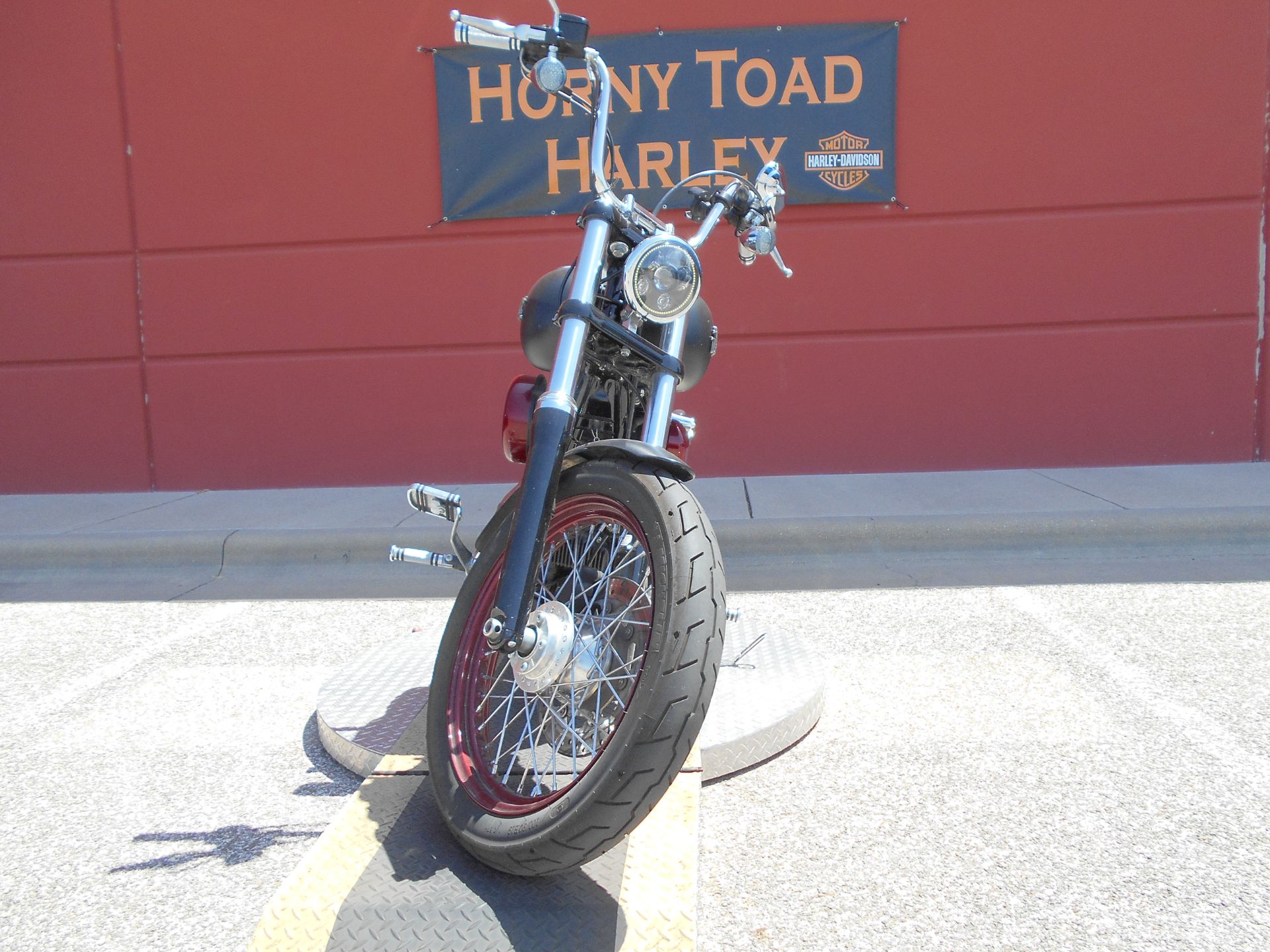 2015 Harley-Davidson Street Bob® in Temple, Texas - Photo 16
