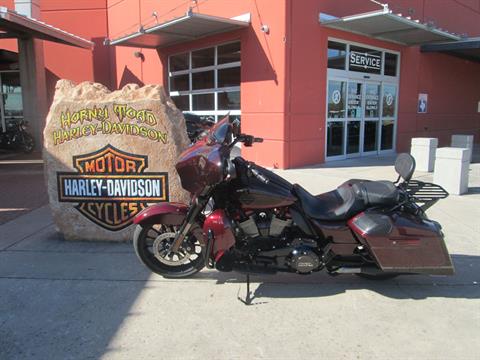 2019 Harley-Davidson CVO™ Street Glide® in Temple, Texas - Photo 1
