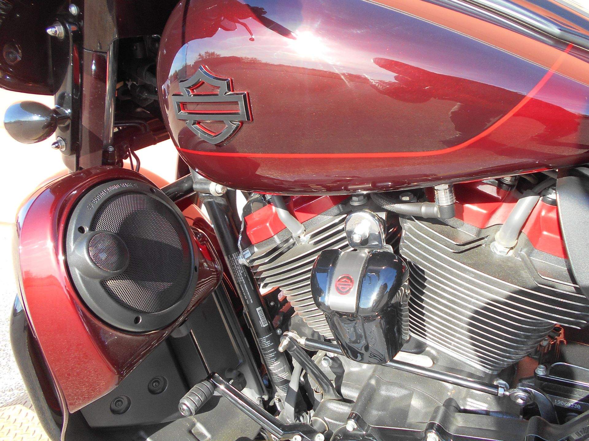 2019 Harley-Davidson CVO™ Street Glide® in Temple, Texas - Photo 17