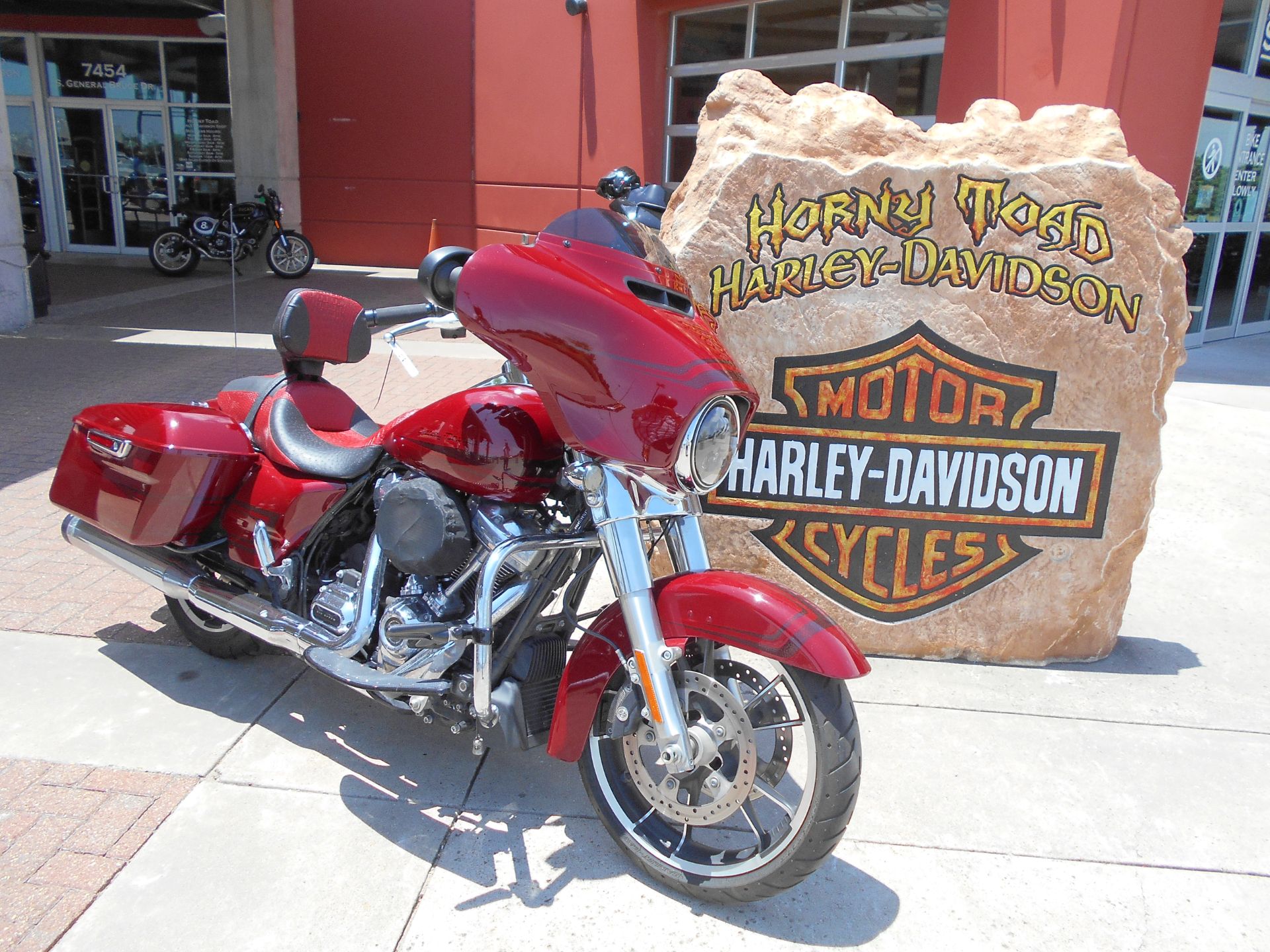 2020 Harley-Davidson Street Glide® in Temple, Texas - Photo 1