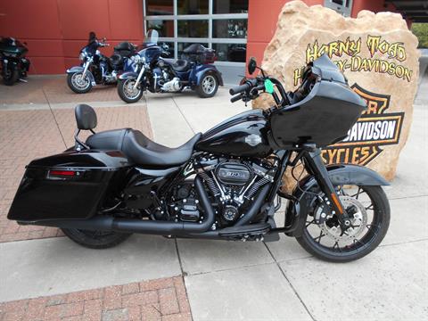 2021 Harley-Davidson Road Glide® Special in Temple, Texas - Photo 2