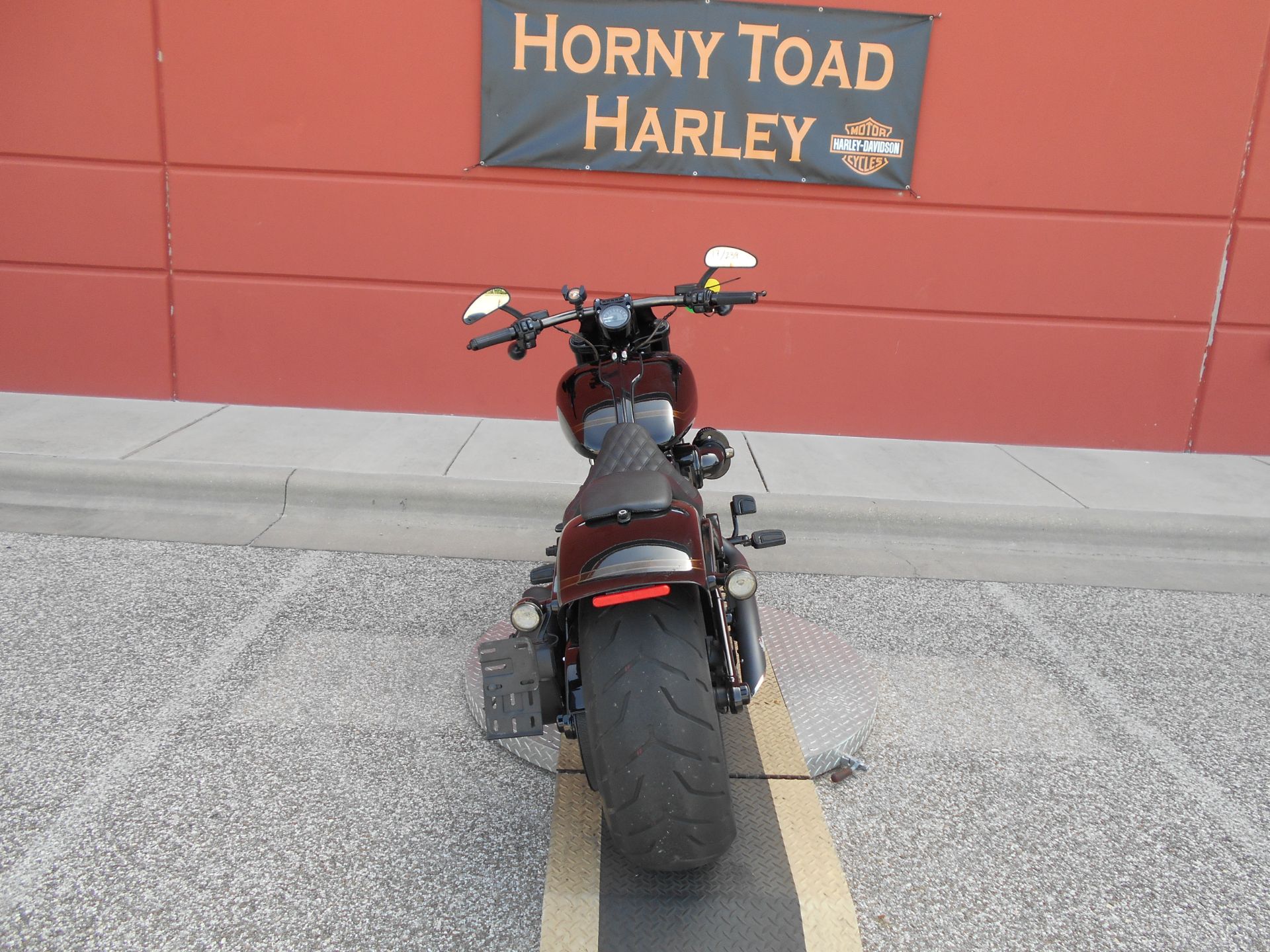 2017 Harley-Davidson CVO™ Pro Street Breakout® in Temple, Texas - Photo 20