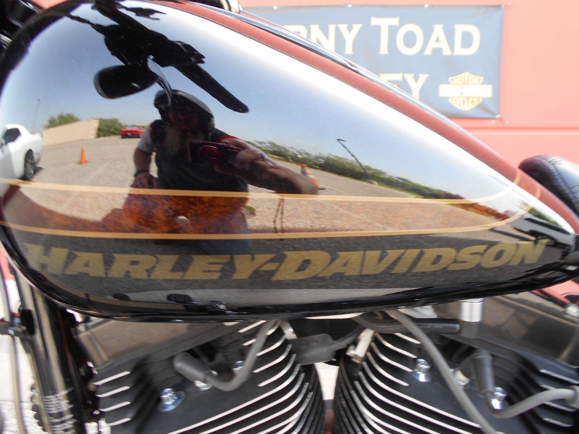 2017 Harley-Davidson CVO™ Pro Street Breakout® in Temple, Texas - Photo 13