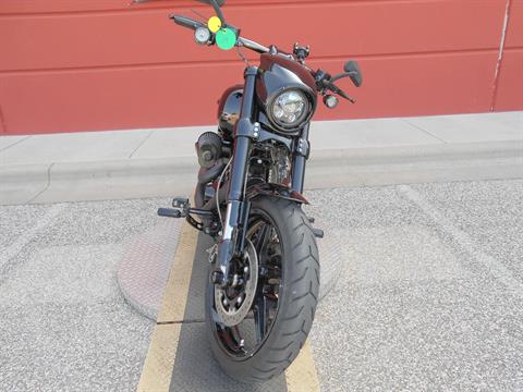 2017 Harley-Davidson CVO™ Pro Street Breakout® in Temple, Texas - Photo 17