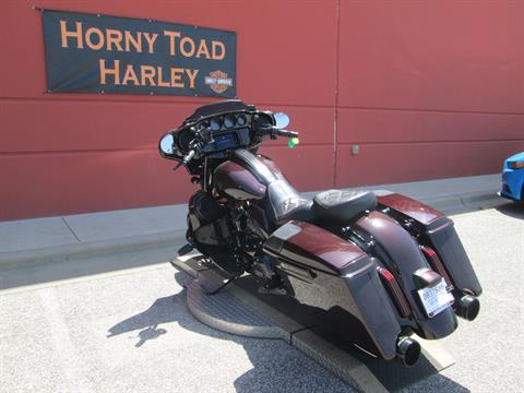 2019 Harley-Davidson CVO™ Street Glide® in Temple, Texas - Photo 3
