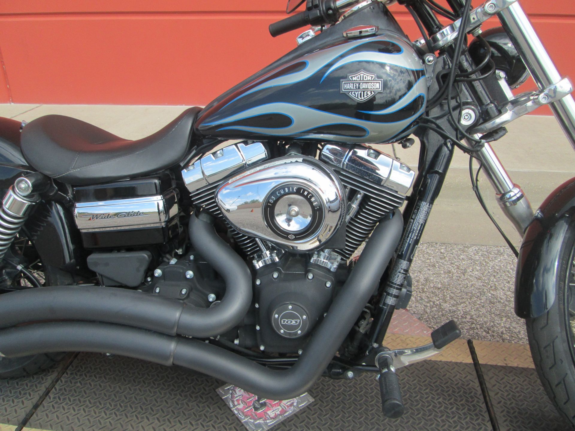 2013 Harley-Davidson Dyna® Wide Glide® in Temple, Texas - Photo 6
