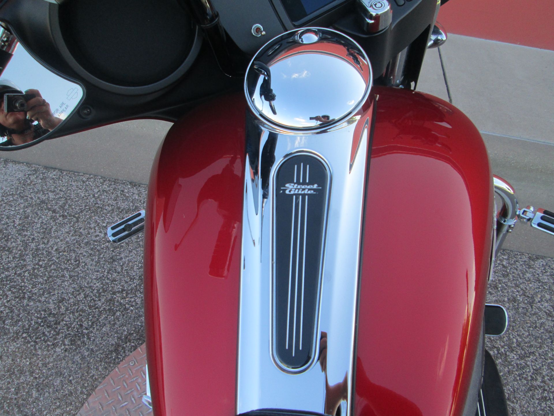 2019 Harley-Davidson Street Glide® in Temple, Texas - Photo 15