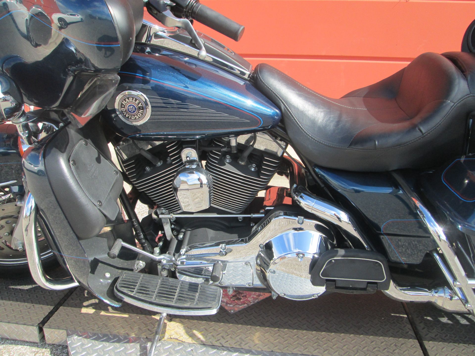 2004 Harley-Davidson FLHTCUI Ultra Classic® Electra Glide® in Temple, Texas - Photo 18