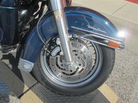 2004 Harley-Davidson FLHTCUI Ultra Classic® Electra Glide® in Temple, Texas - Photo 5