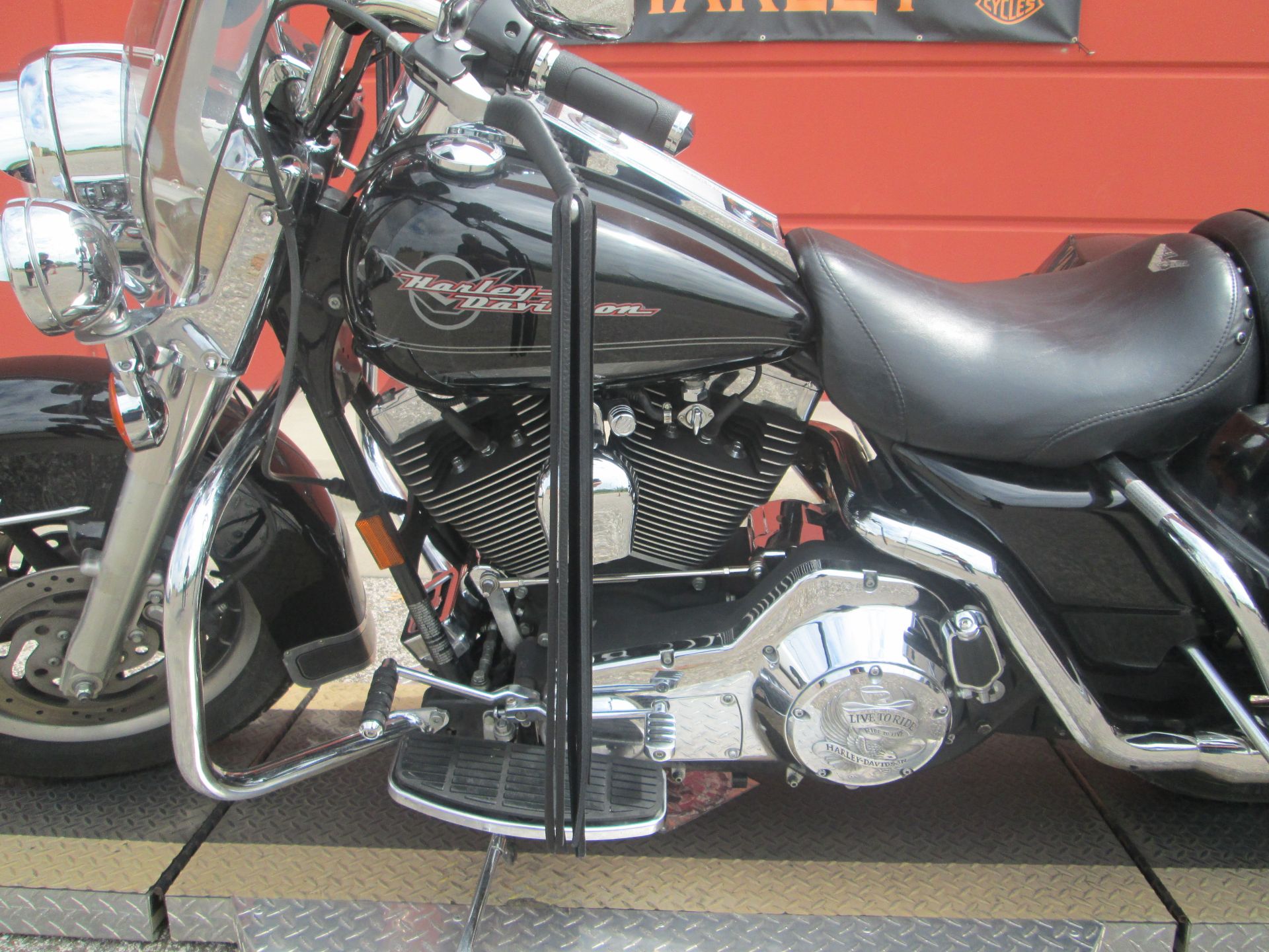 2005 Harley-Davidson FLHR/FLHRI Road King® in Temple, Texas - Photo 15
