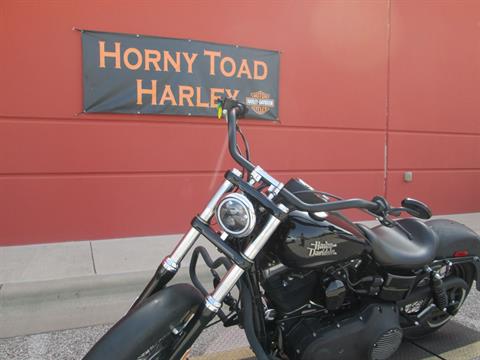 2014 Harley-Davidson Dyna® Street Bob® in Temple, Texas - Photo 3