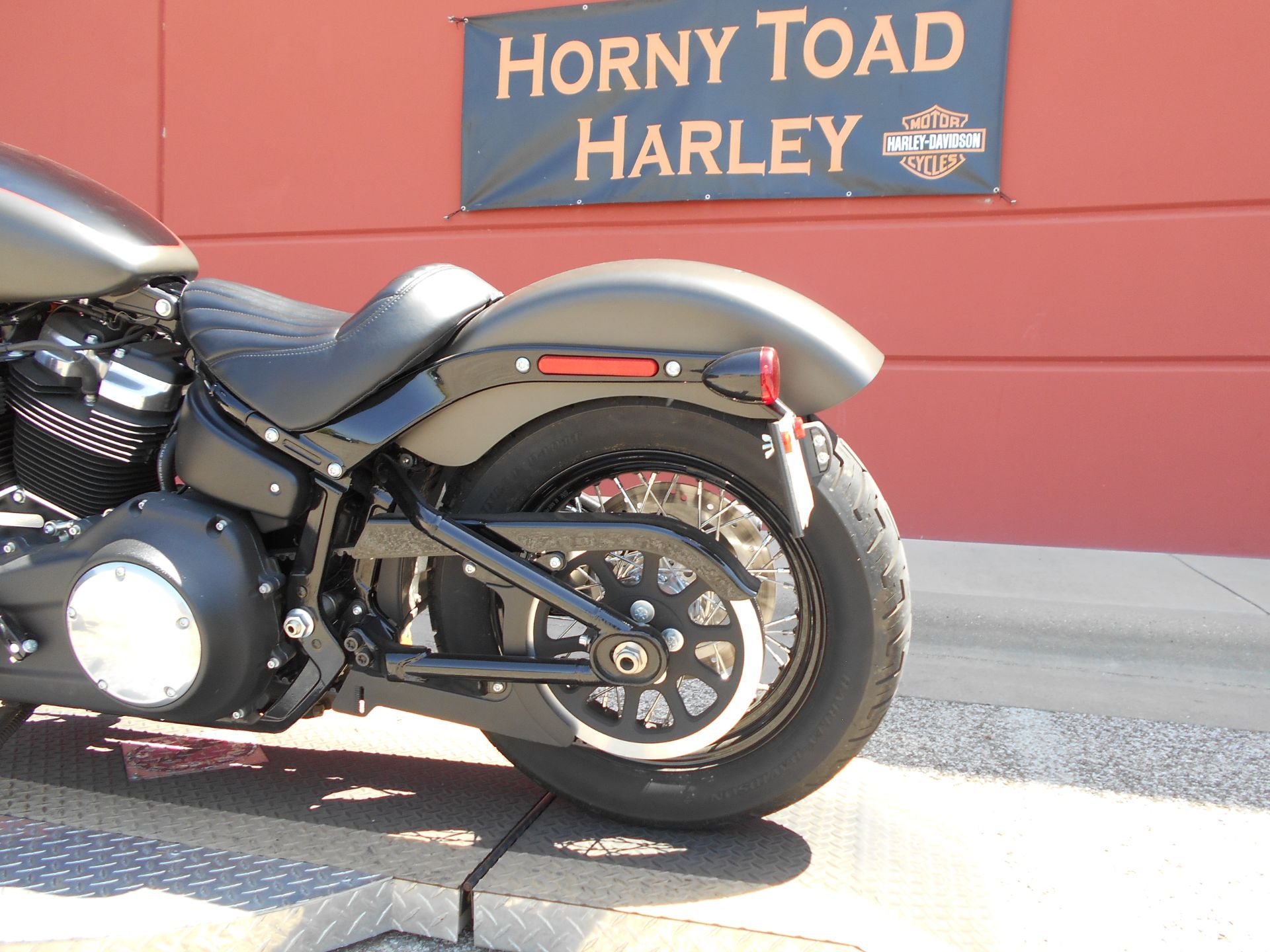 2018 Harley-Davidson Street Bob® 107 in Temple, Texas - Photo 14