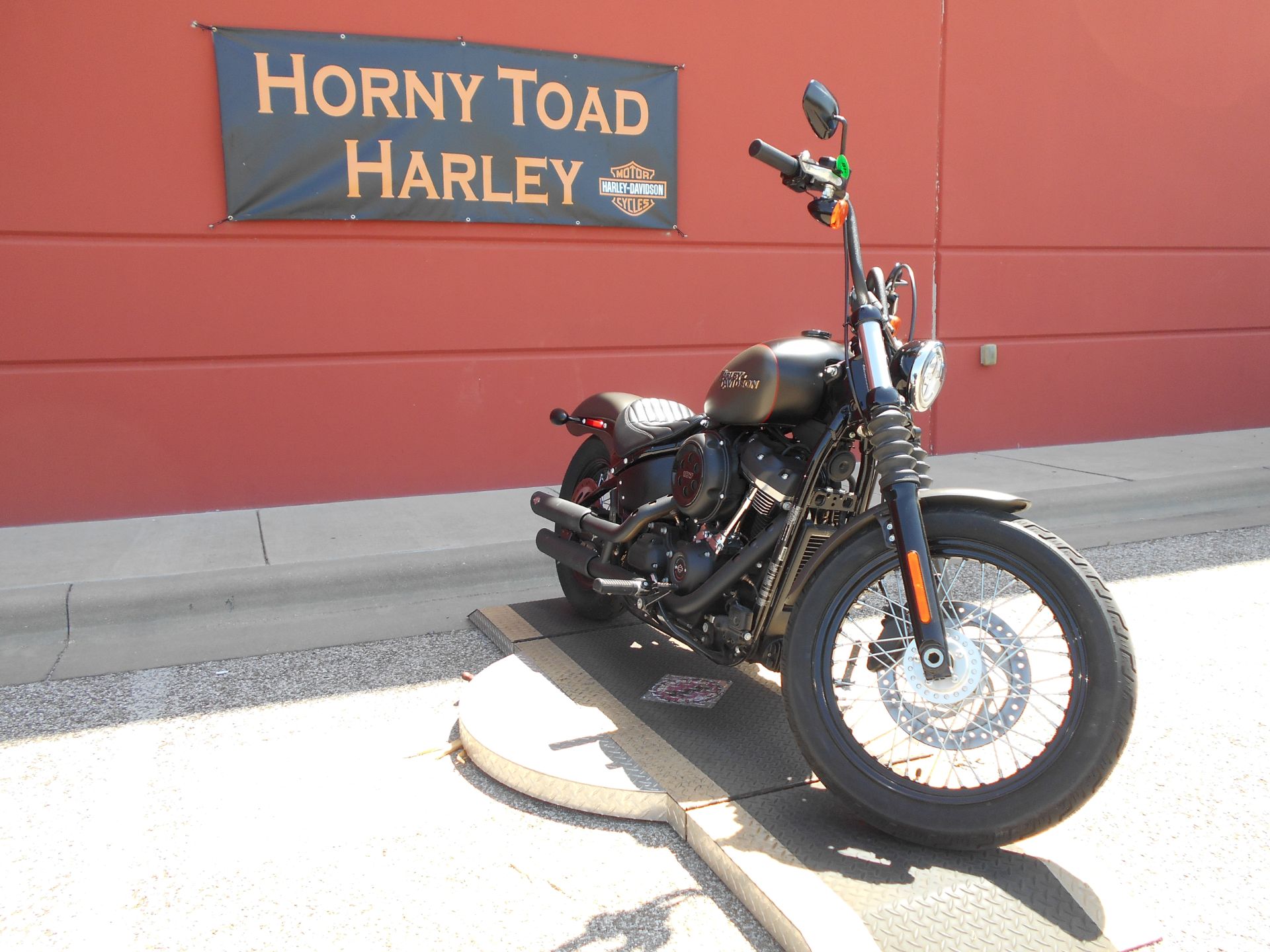 2018 Harley-Davidson Street Bob® 107 in Temple, Texas - Photo 16
