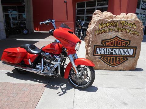 2017 Harley-Davidson Street Glide® Special in Temple, Texas - Photo 1