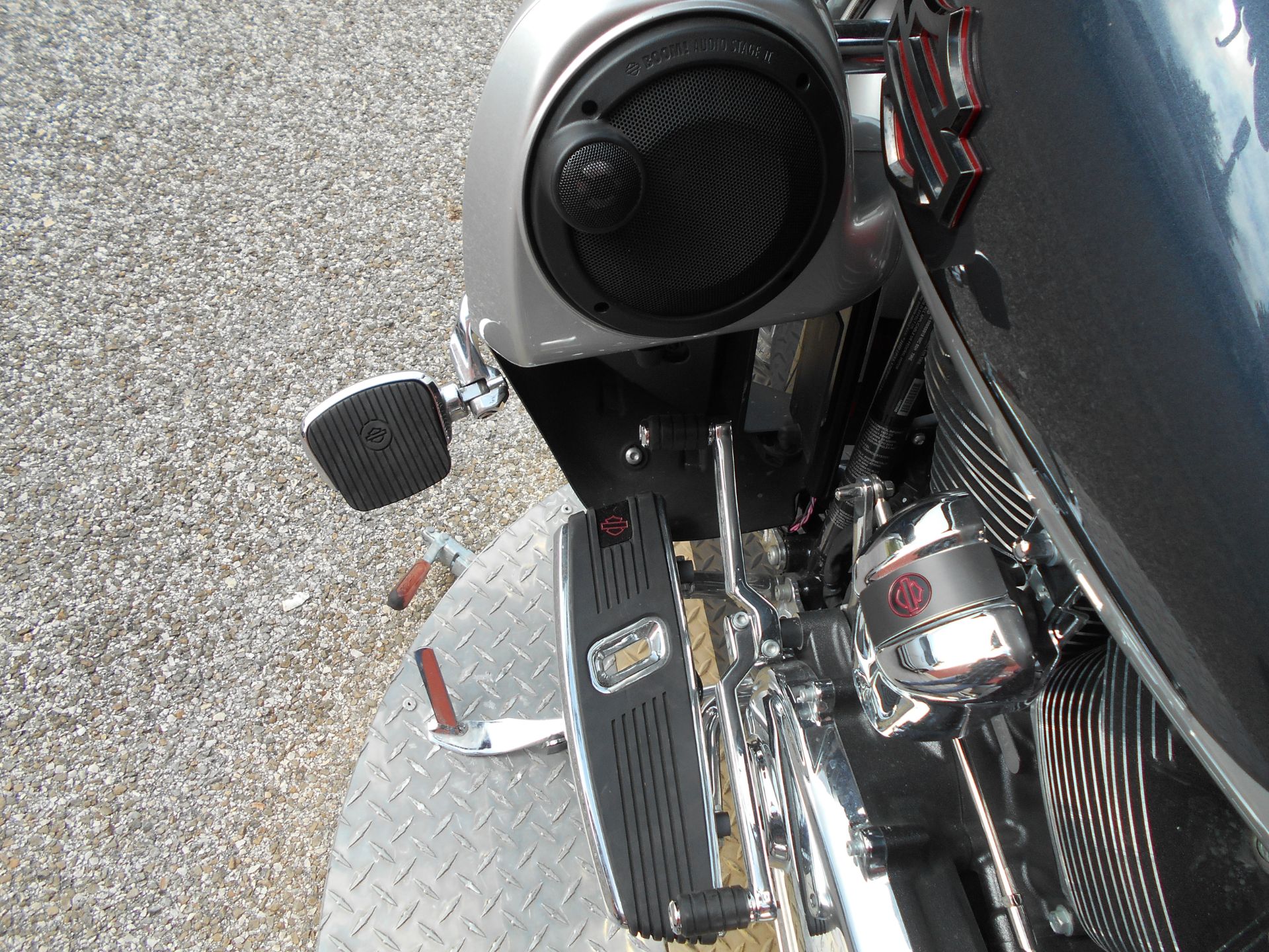 2019 Harley-Davidson CVO™ Street Glide® in Temple, Texas - Photo 15