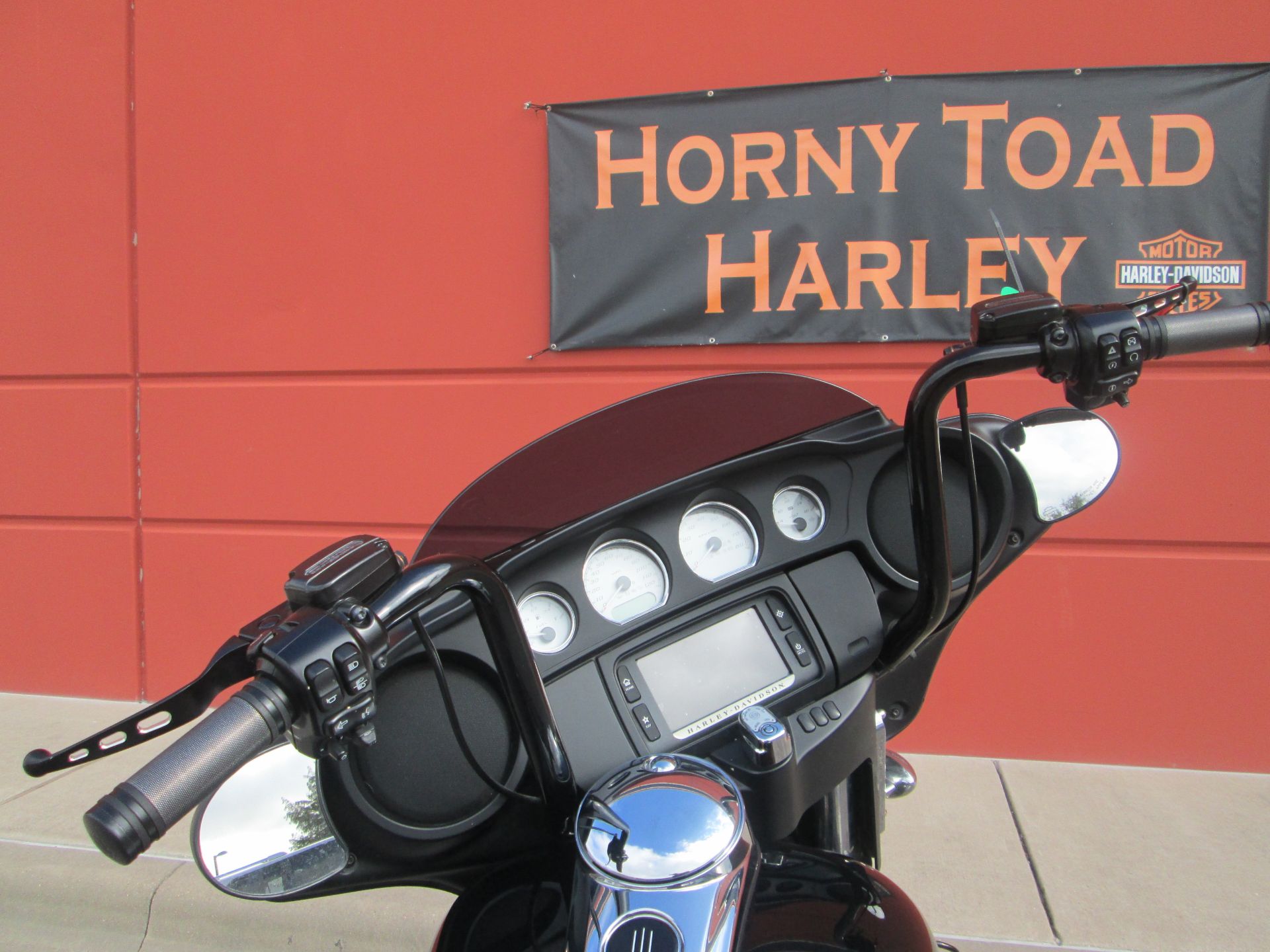 2018 Harley-Davidson Street Glide® in Temple, Texas - Photo 14