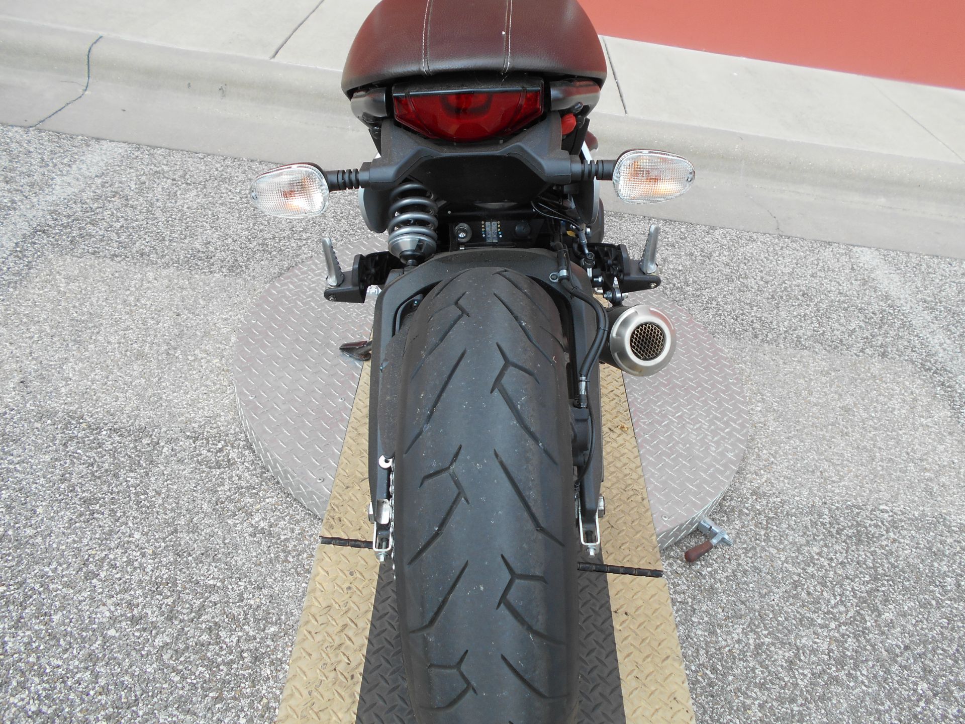 2018 Ducati Scrambler Cafe Racer in Temple, Texas - Photo 21
