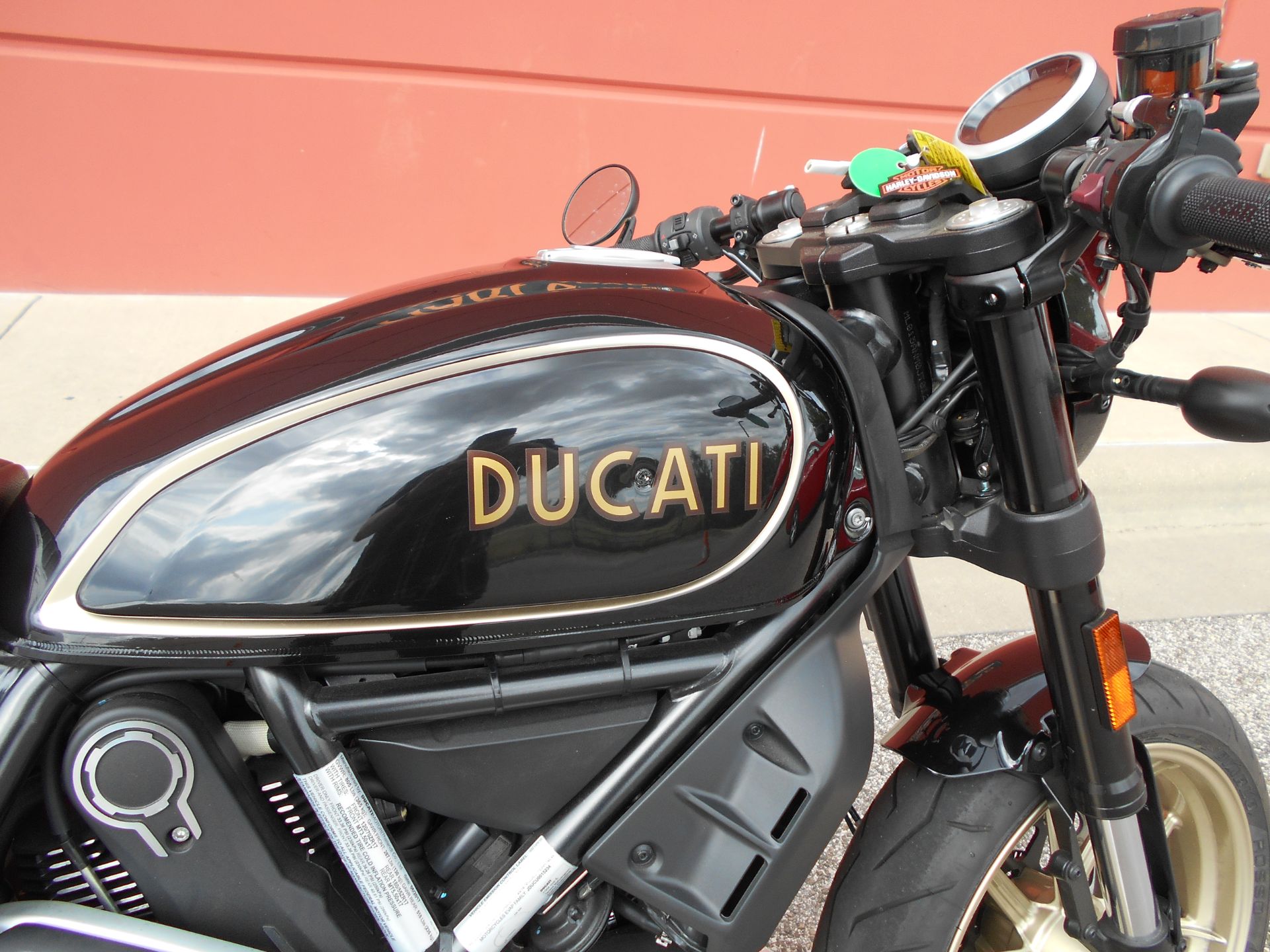 2018 Ducati Scrambler Cafe Racer in Temple, Texas - Photo 6