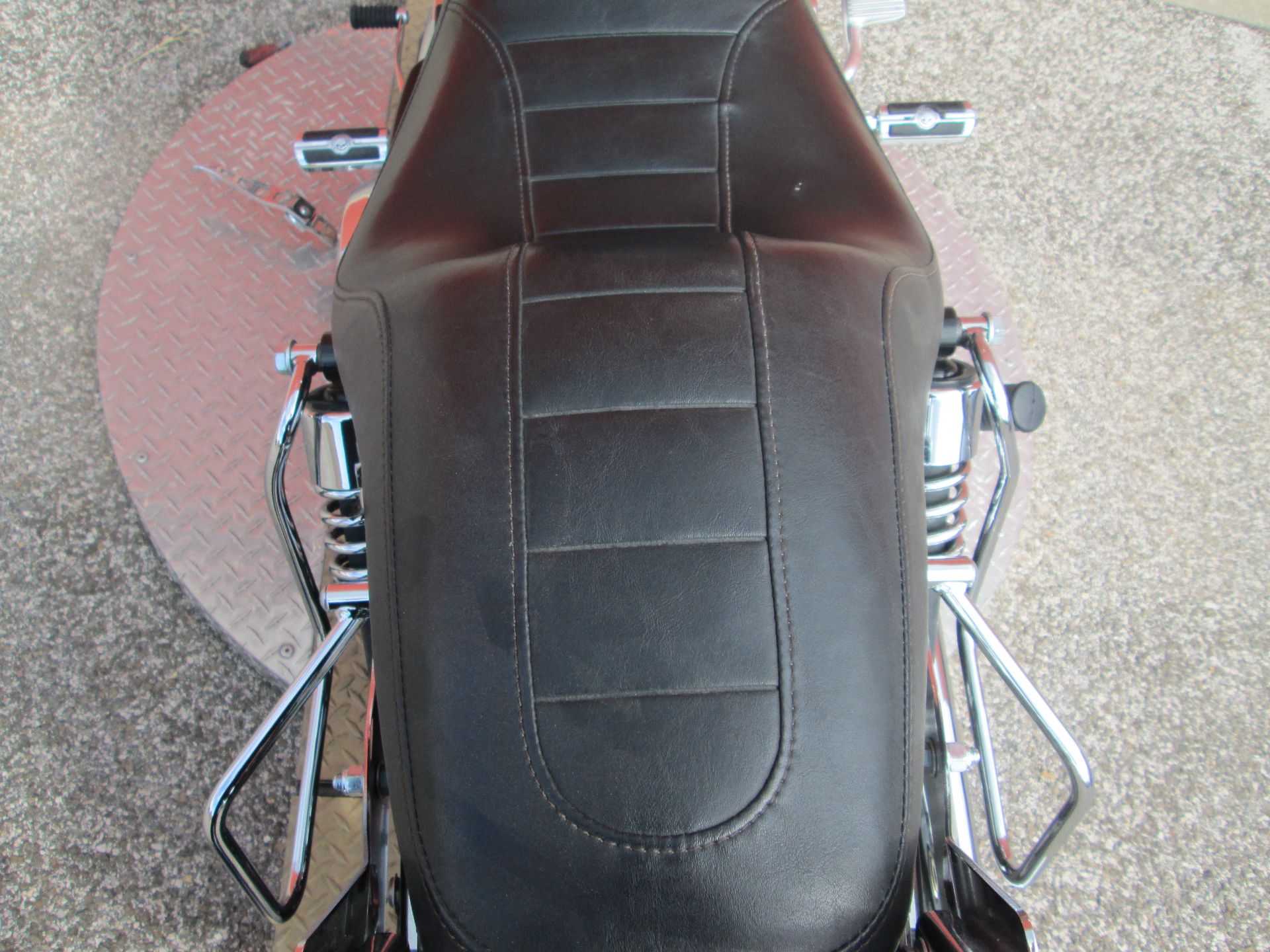 2012 Harley-Davidson Dyna® Super Glide® Custom in Temple, Texas - Photo 12