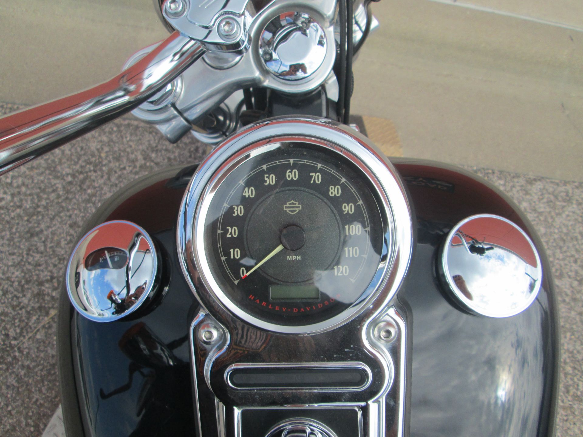 2012 Harley-Davidson Dyna® Super Glide® Custom in Temple, Texas - Photo 15