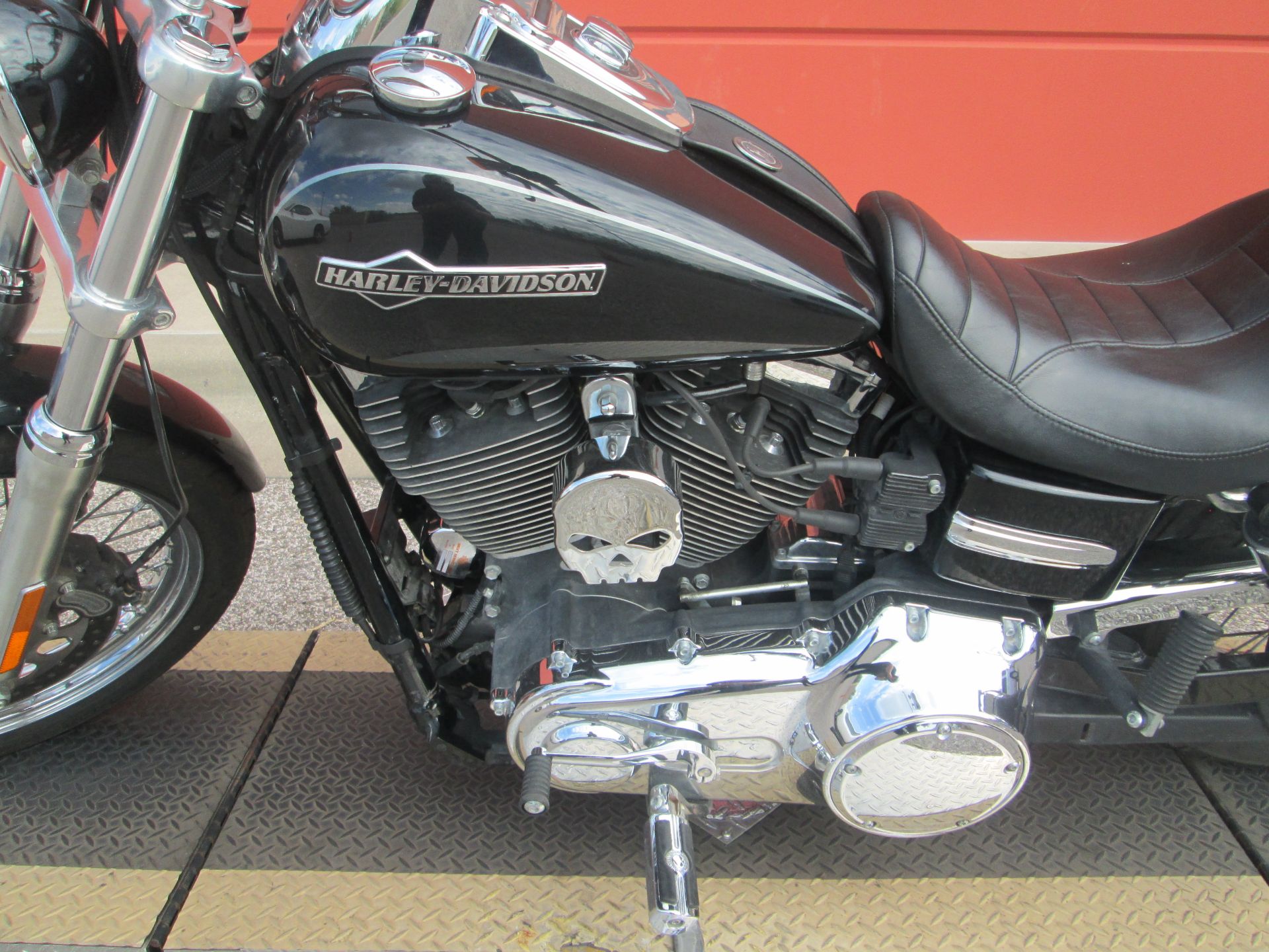 2012 Harley-Davidson Dyna® Super Glide® Custom in Temple, Texas - Photo 18