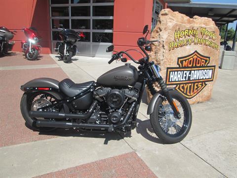 2019 Harley-Davidson Street Bob® in Temple, Texas - Photo 1