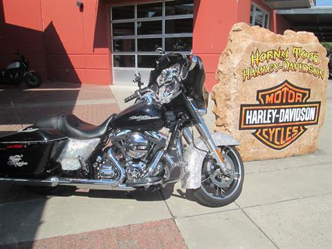 2016 Harley-Davidson Street Glide® in Temple, Texas - Photo 1
