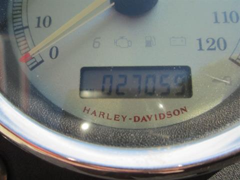 2011 Harley-Davidson Dyna® Street Bob® in Temple, Texas - Photo 14