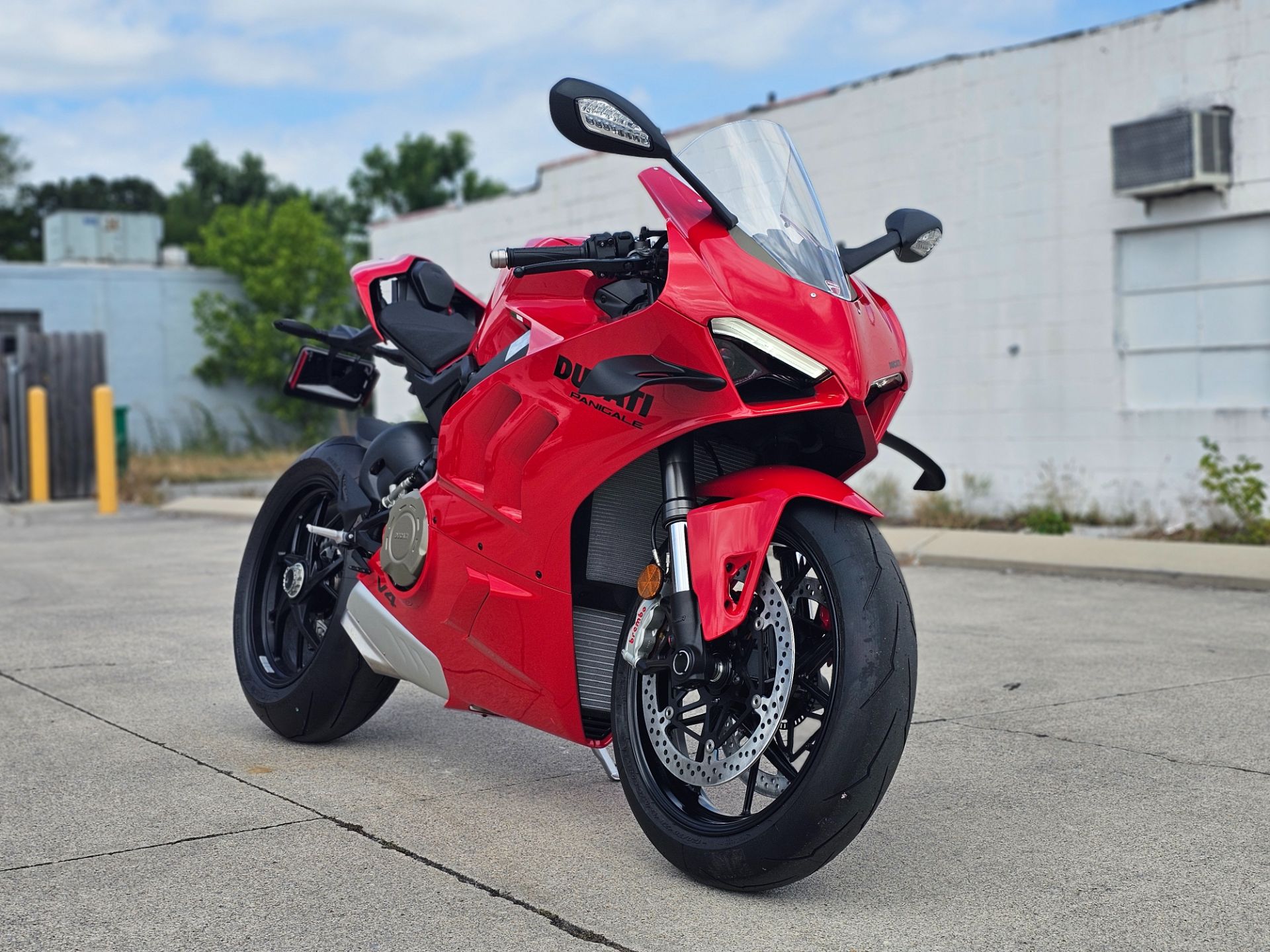 2024 Ducati Panigale V4 in Chattanooga, Tennessee - Photo 2