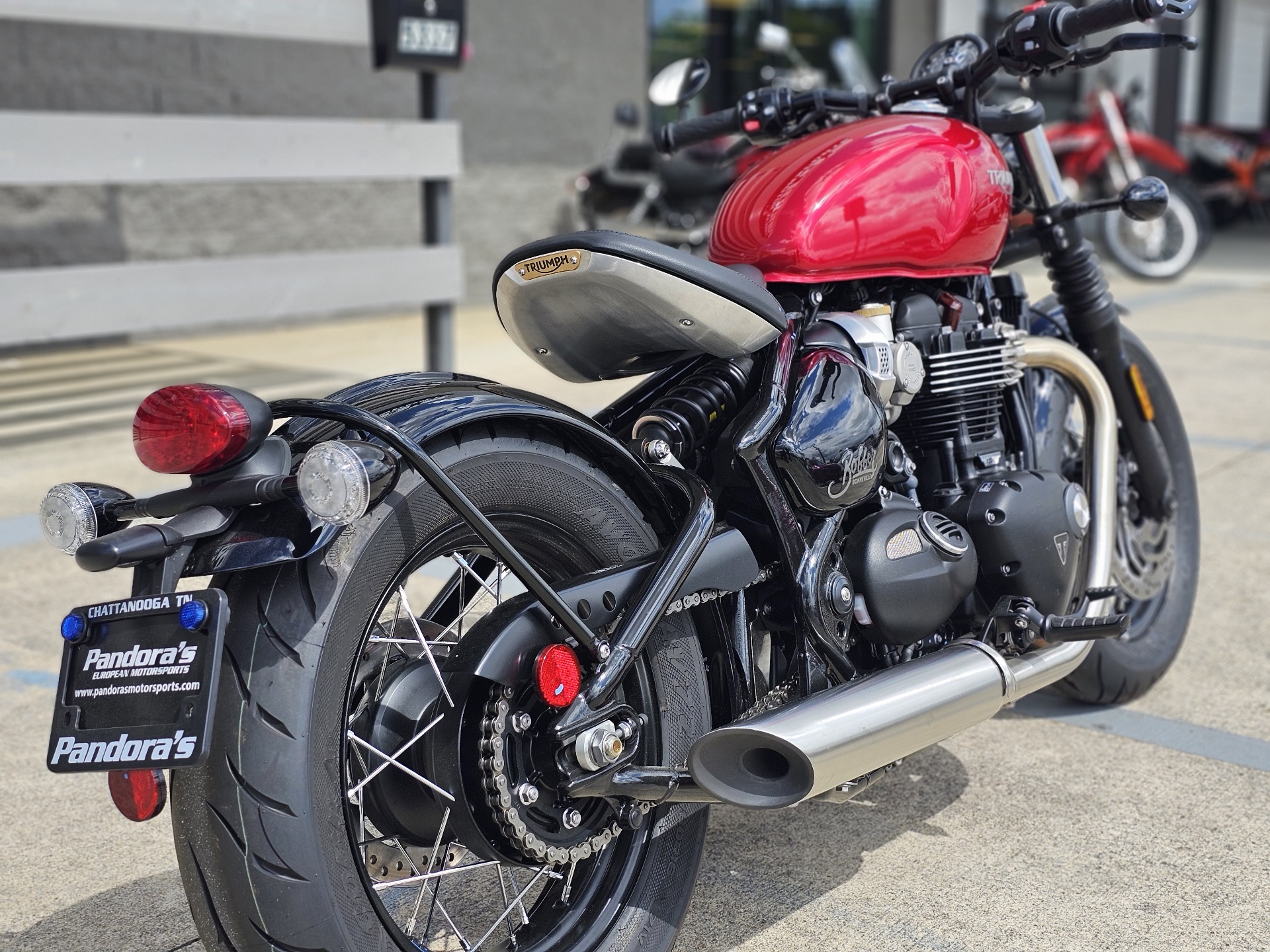 2023 Triumph Bonneville Bobber in Chattanooga, Tennessee - Photo 2