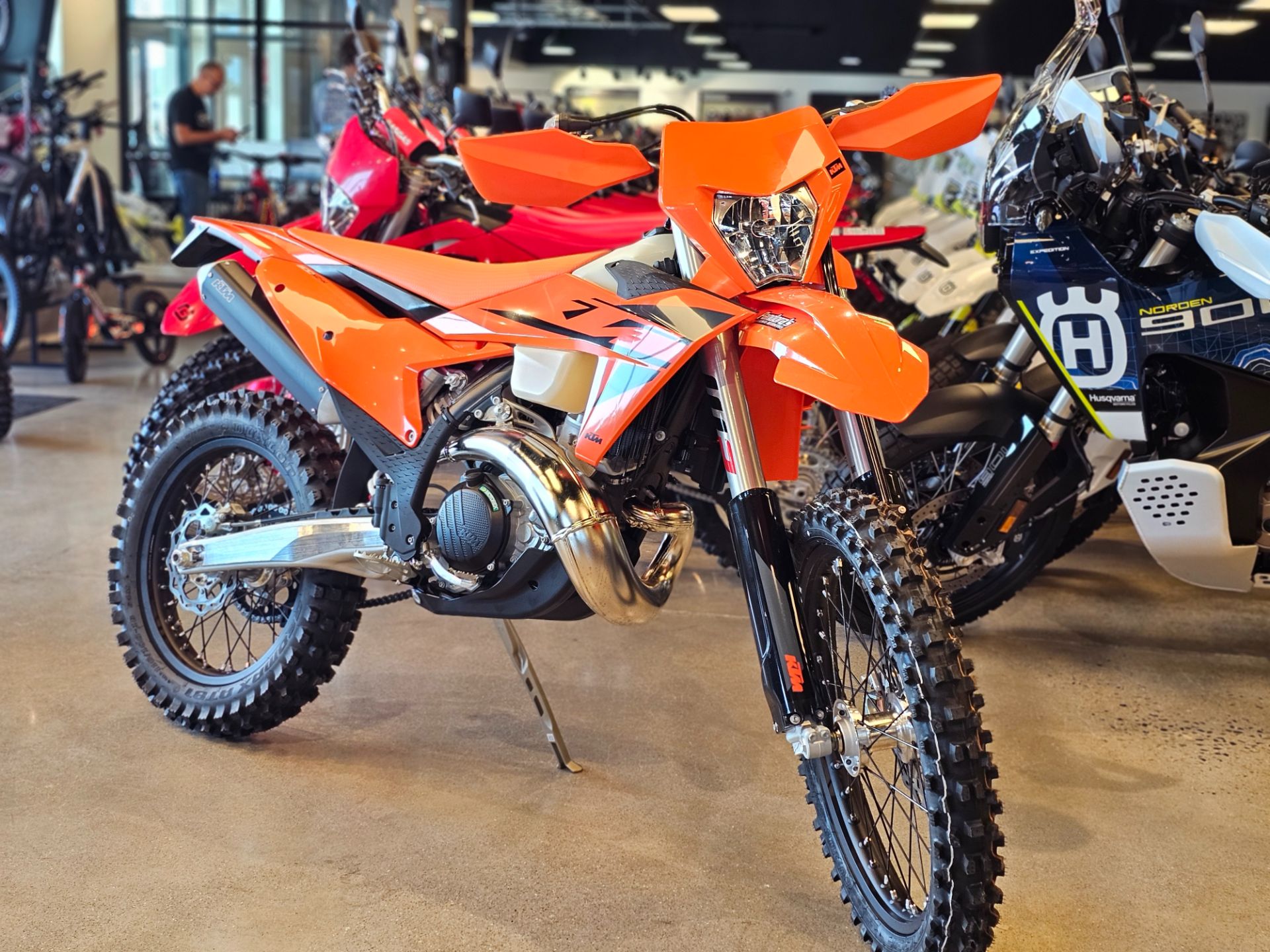 2025 KTM 300 XC-W in Chattanooga, Tennessee - Photo 2