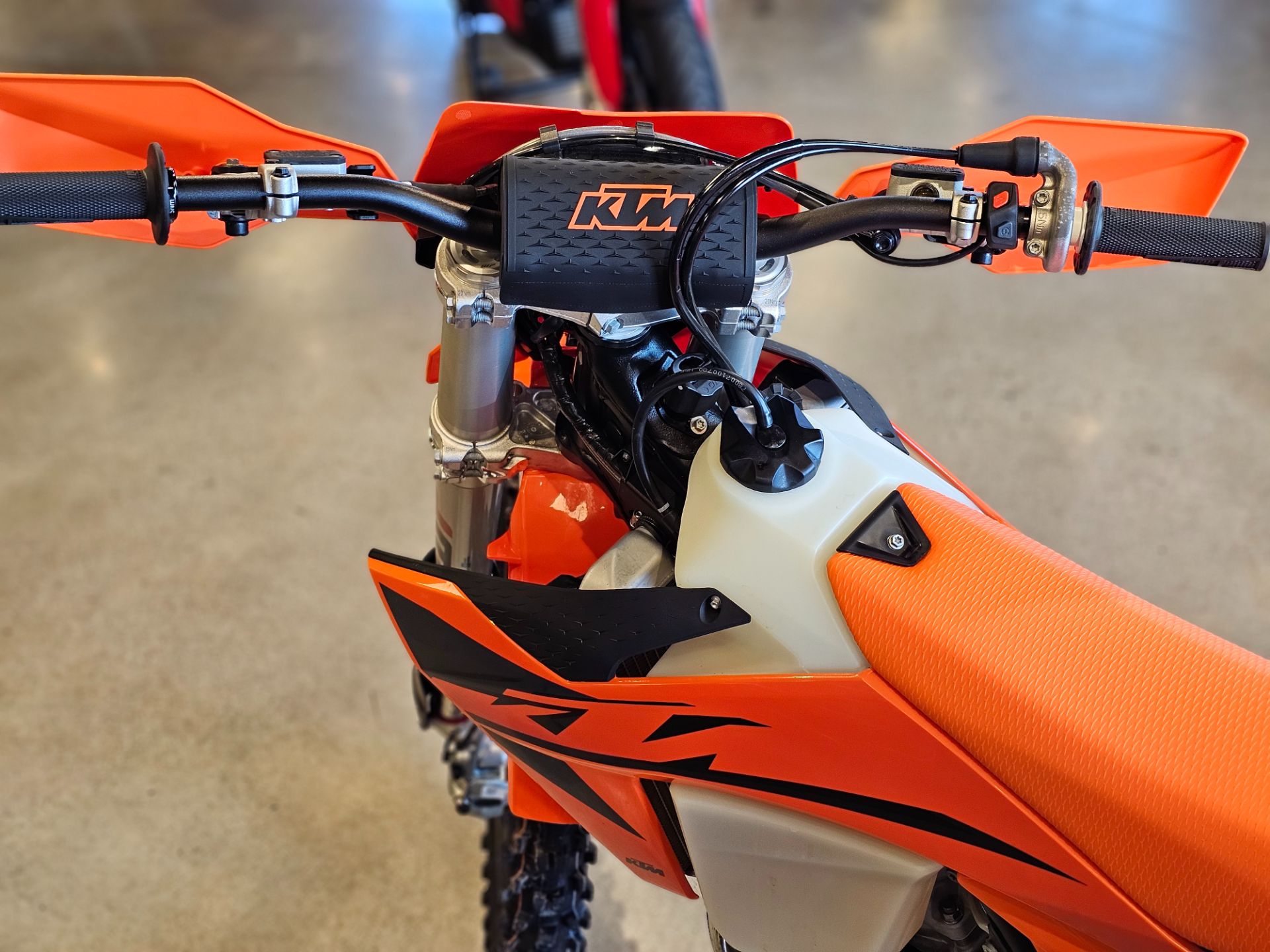 2025 KTM 300 XC-W in Chattanooga, Tennessee - Photo 4