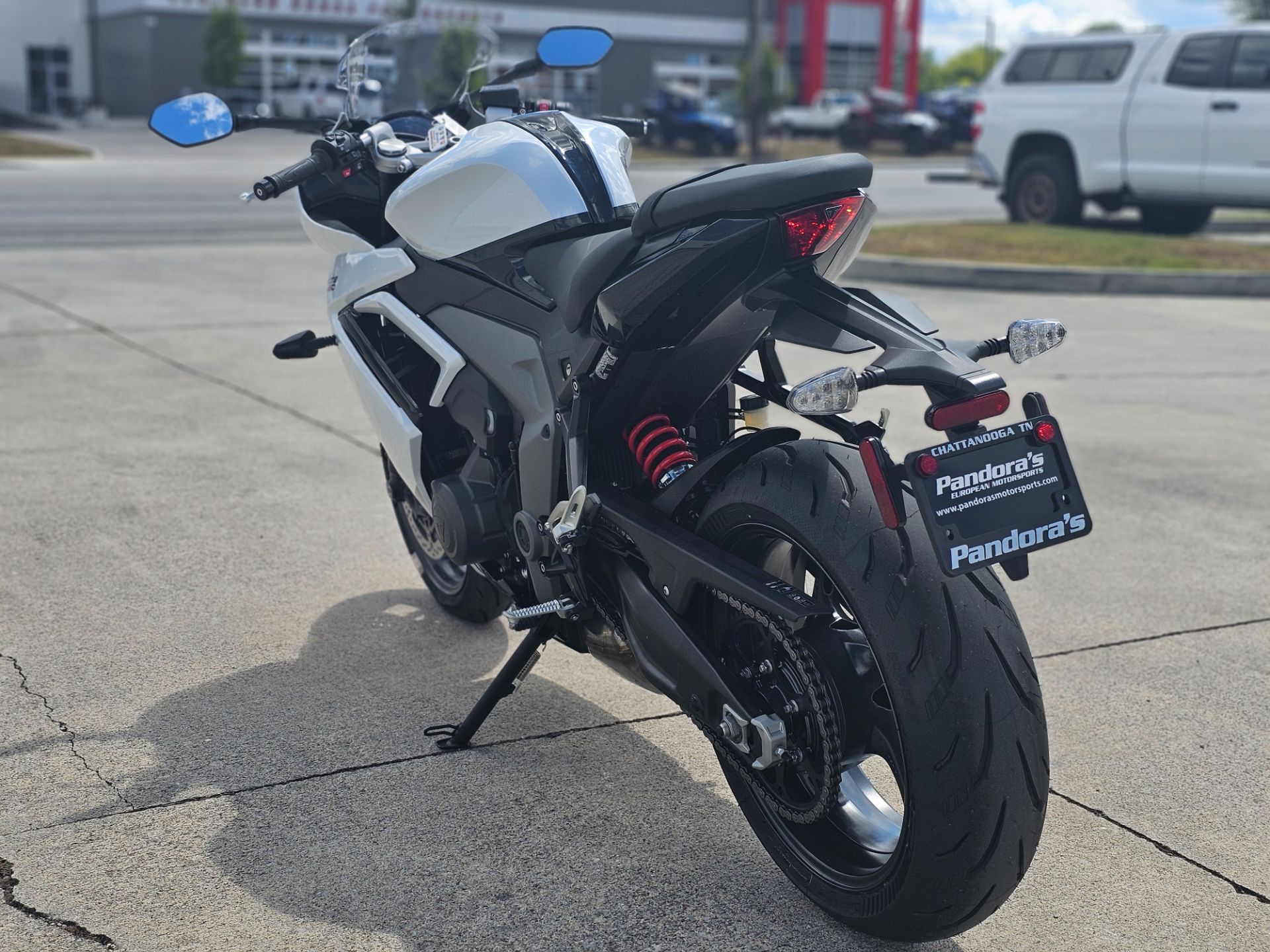 2025 Triumph Daytona 660 in Chattanooga, Tennessee - Photo 6